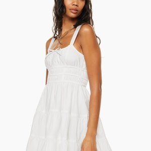 ARITZIA Sunday Best dress size M -NEW in colour PALE PINK